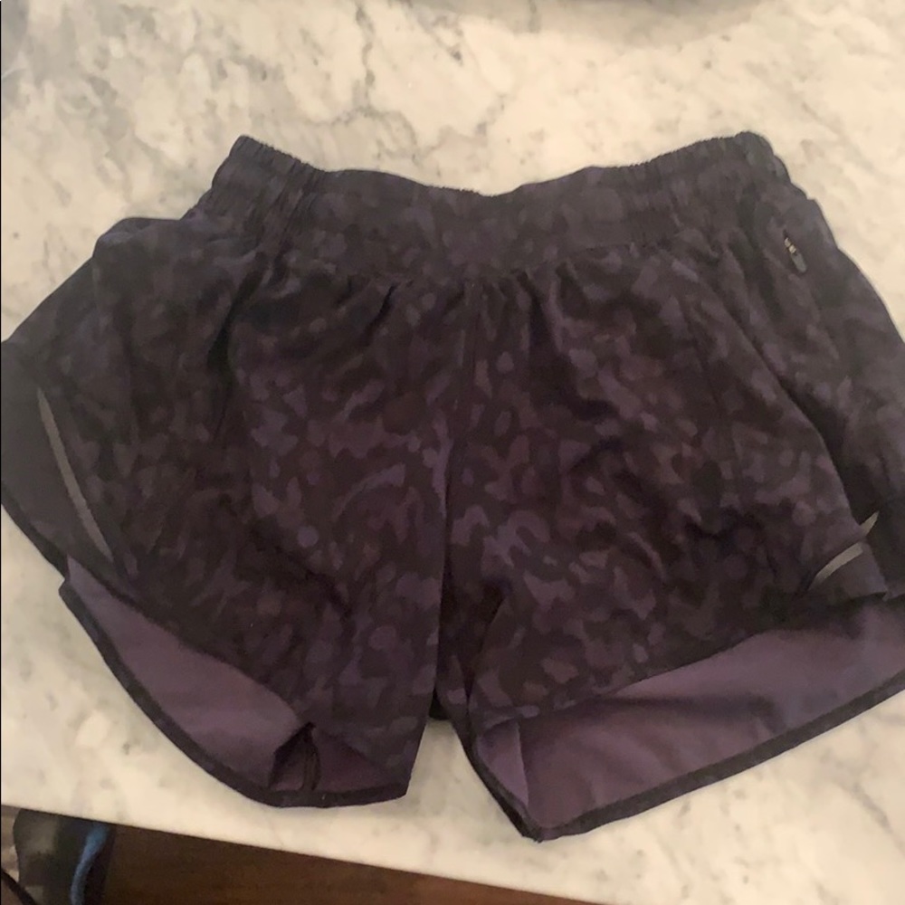 Lululemon Hotty hot leopard print black